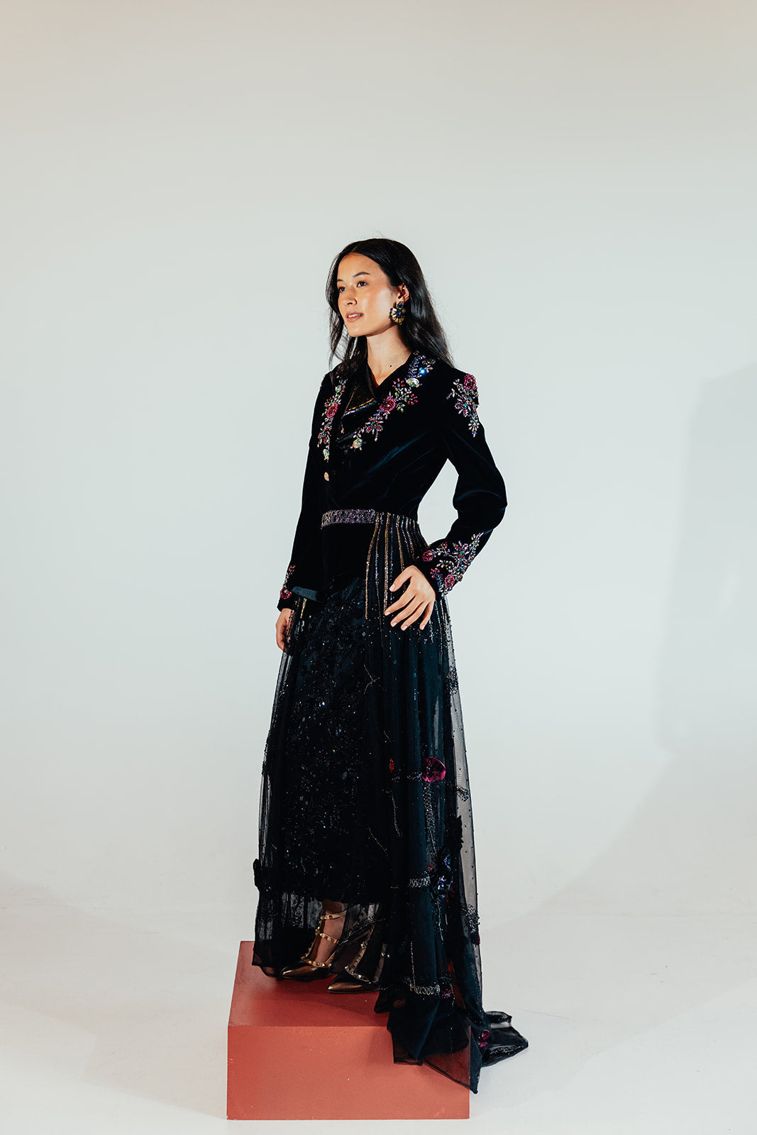 Natalia Embroidered Train